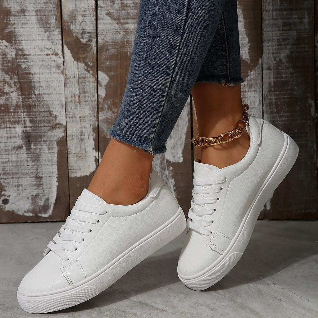Plus-size Casual Versatile White Flat Shoes Laced Korean-style Low-top Sneakers