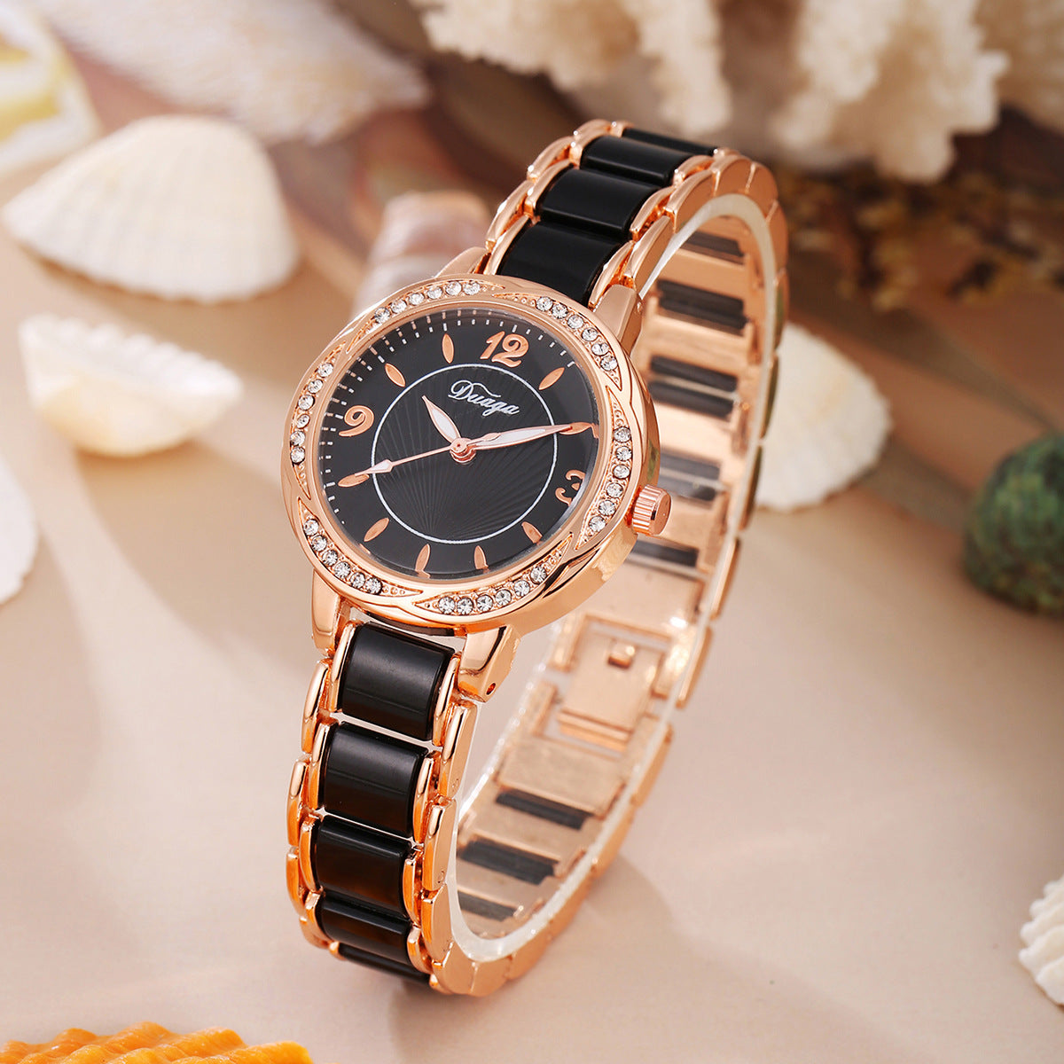 Elegant Lace-Trimmed Round Diamond-Encrusted Quartz Watch