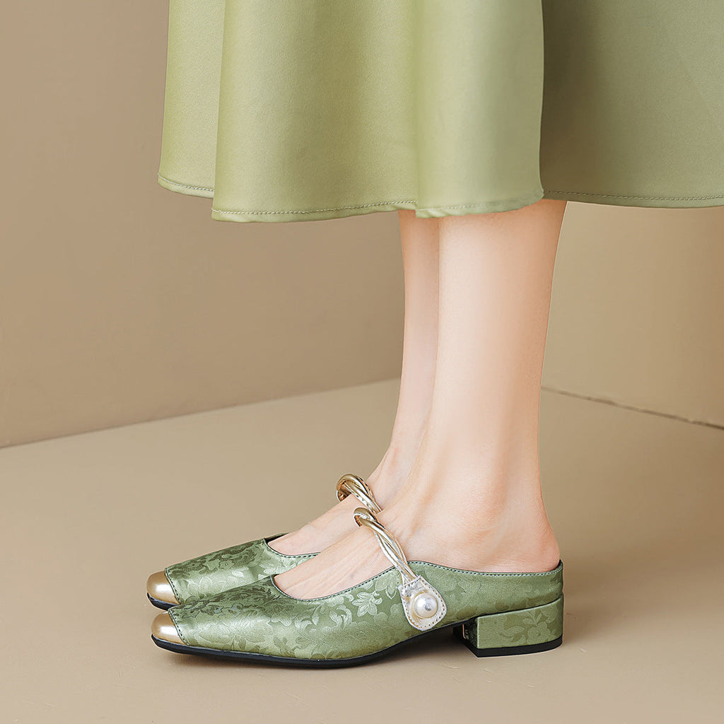 New Chinese Design Closed-toe Slippers For Women Perfect For Stepping Out