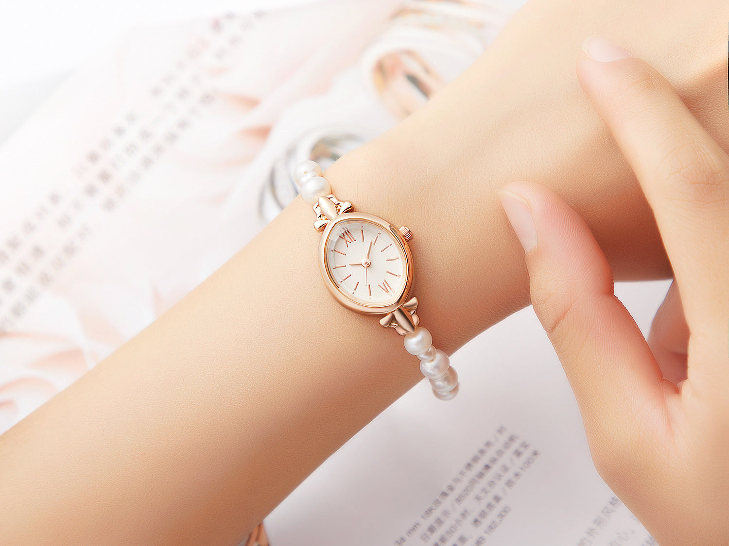 Women's Natural Freshwater Pearl Fashion Watch