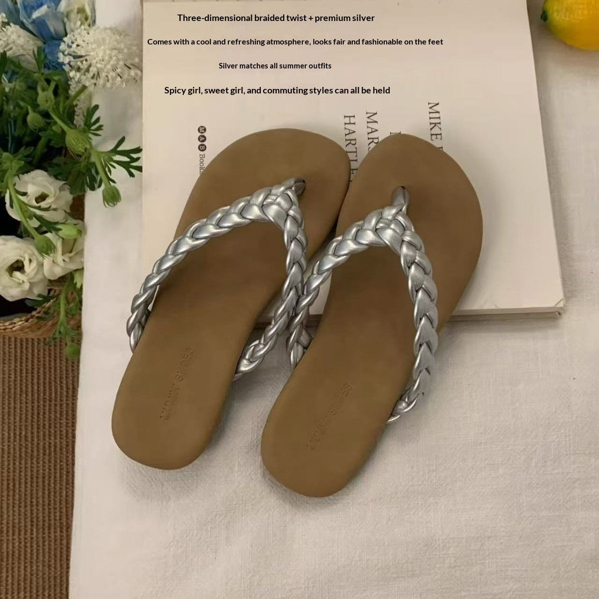 Retro Flat Minimalist Woven Flip-flops