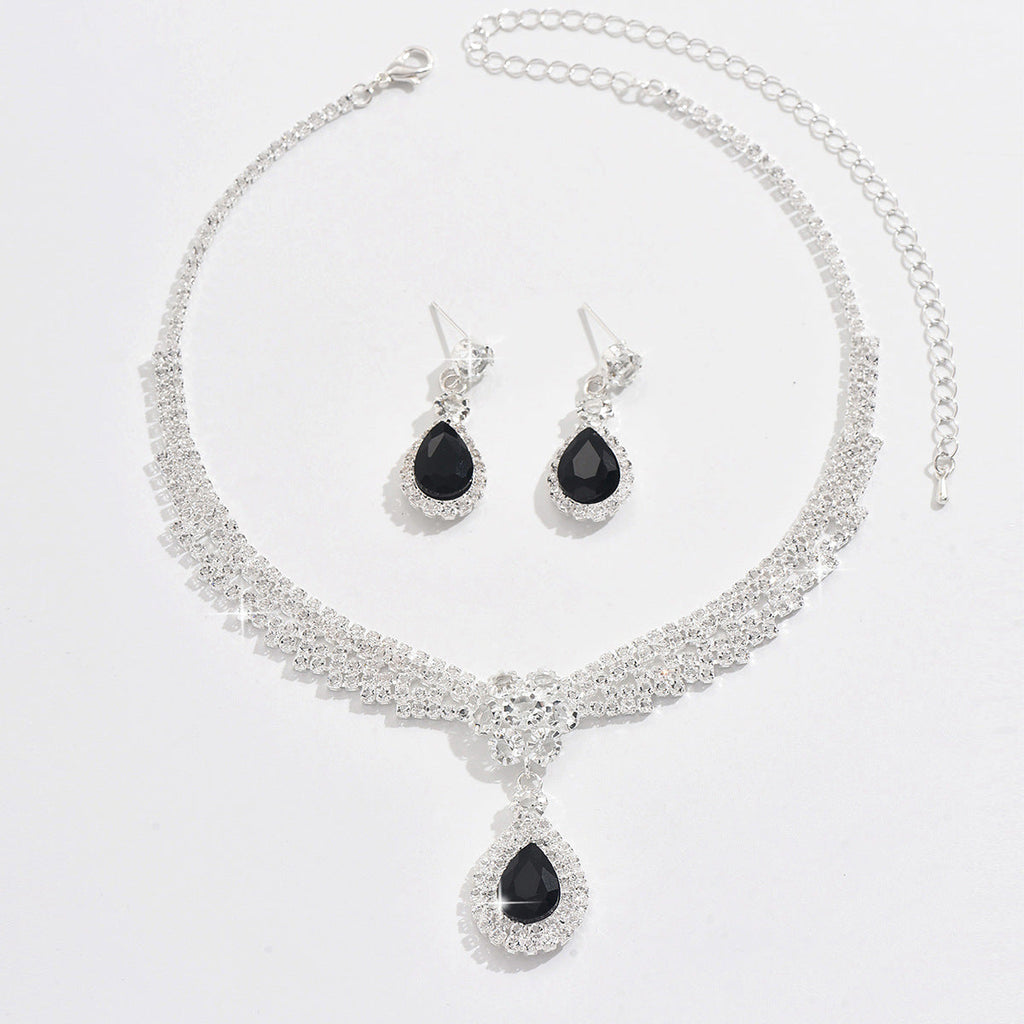 Stylish And Chic Diamond-studded Teardrop Flower Necklace And Earring Set