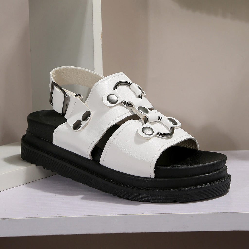 Rivet Sports Sandals Fashionable Beachwear
