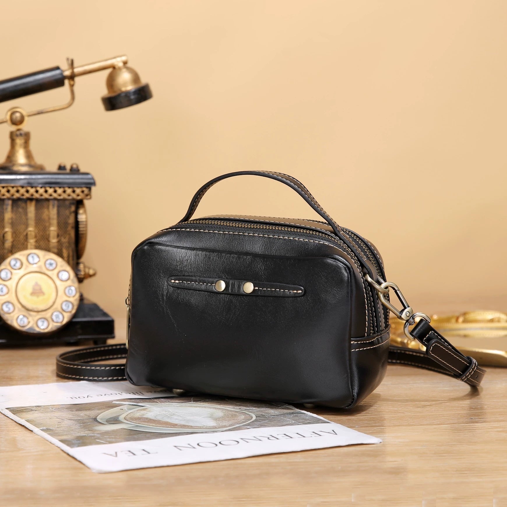 New Stylish Vintage Box Bag Made Of Top-grain Cowhide With Logo, Shoulder And Crossbody Bag, Small Square Bag For Commuting