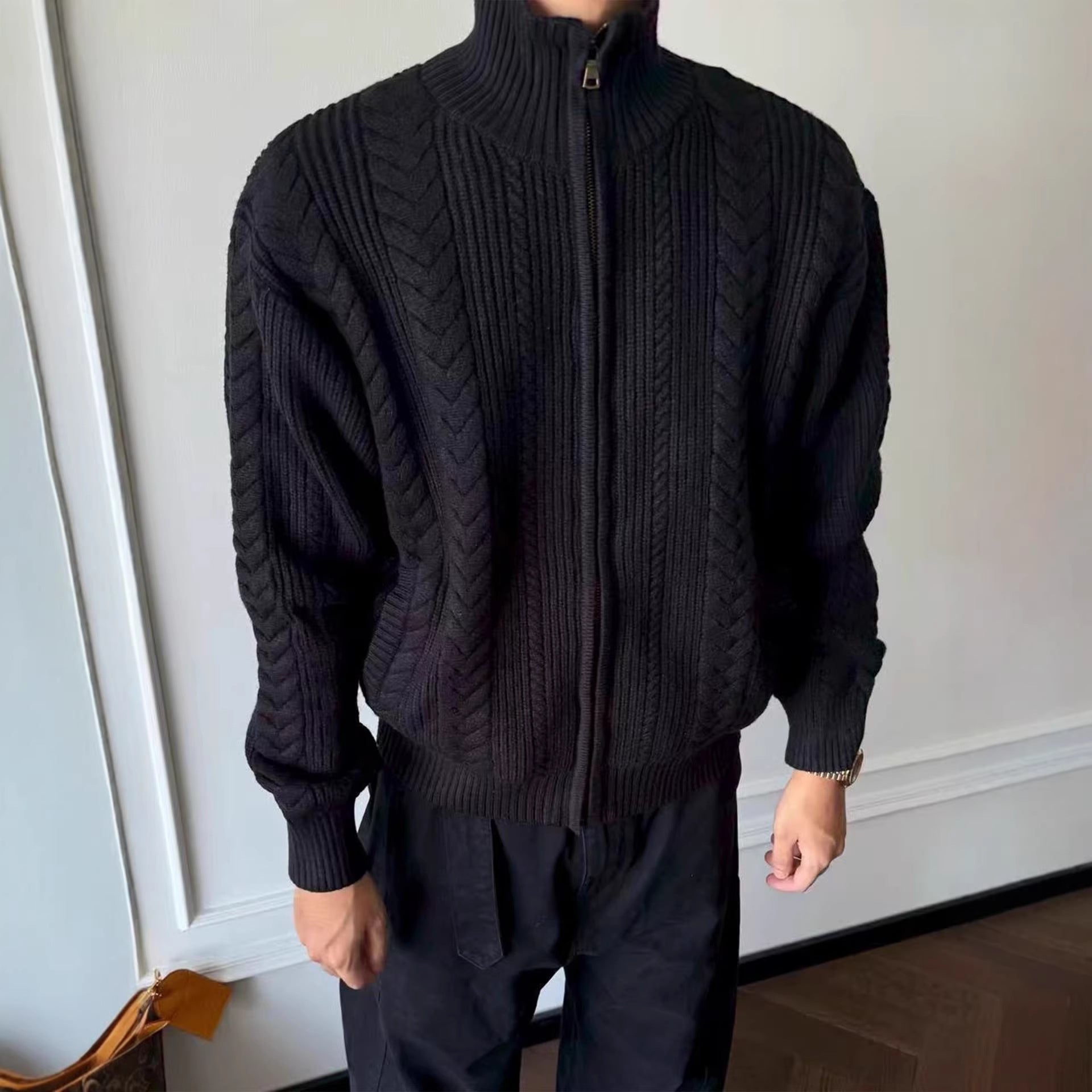Laid-back Knit Cardigan For Fall And Winter