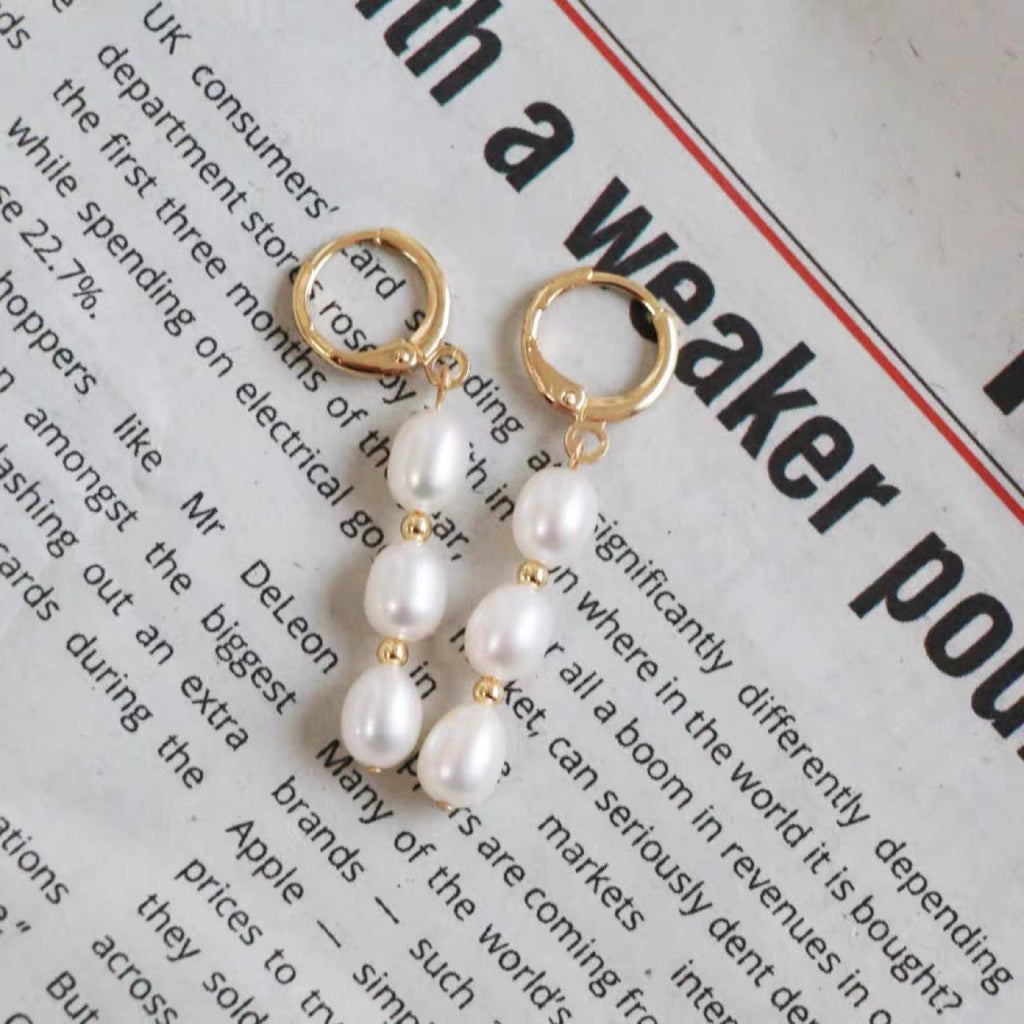 Womens Natural Freshwater Pearl Earrings