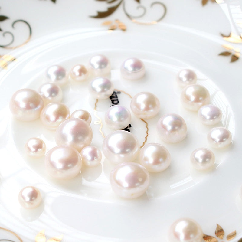 Half-hole Aurora-colored Natural Freshwater Flat-round White Pearls