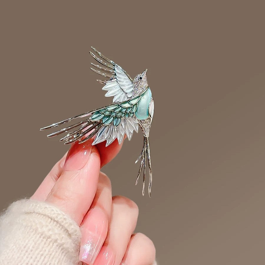 New Luxurious And Elegant Bluebird Brooch