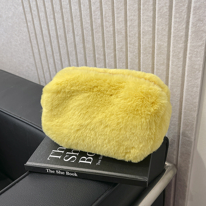 Large-Capacity Soft And Fluffy Plush Makeup Bag For Girls