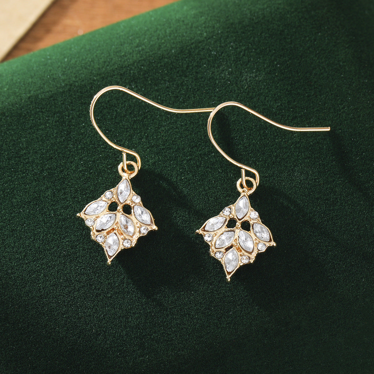 Minimalist Zircon-Inlaid Vintage Pendant Earrings