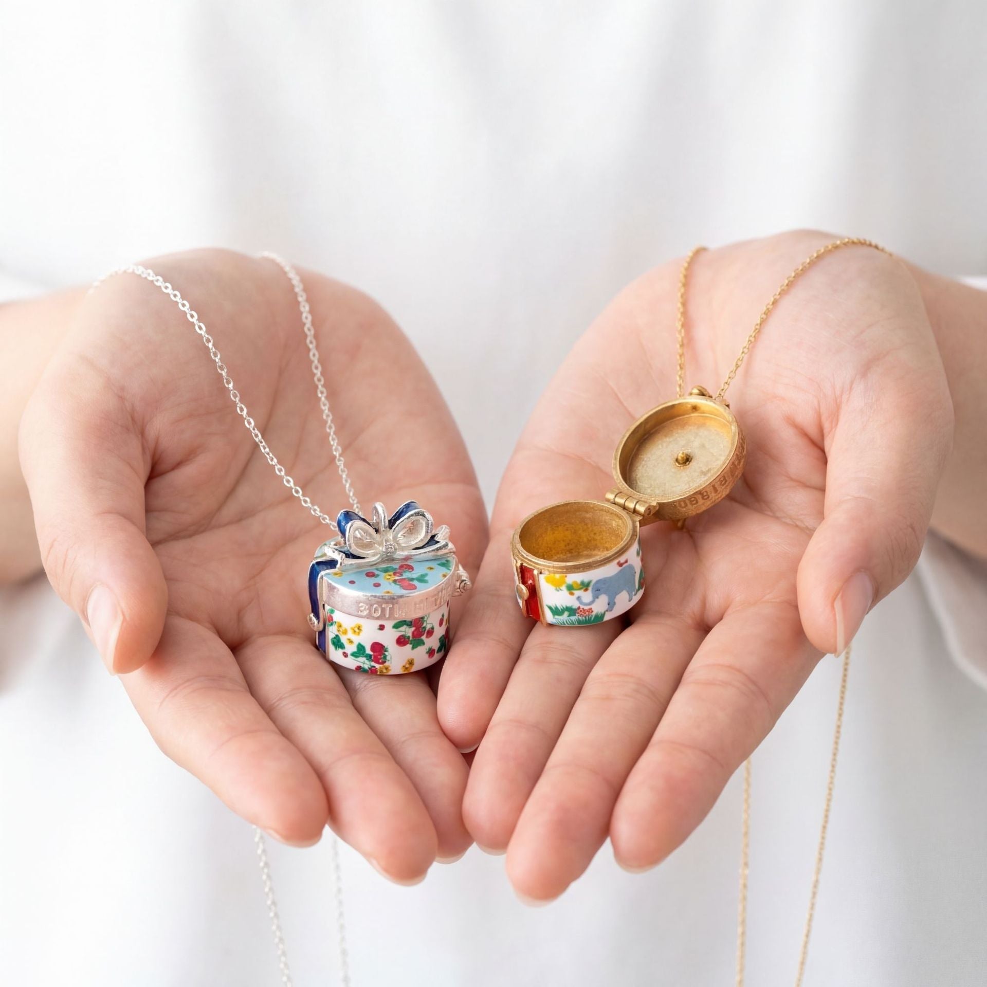 Retro Openable Gift Box Necklace