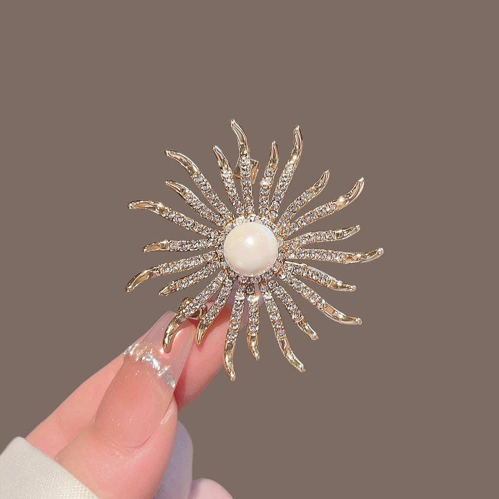 Elegant Rhinestone Sunflower Brooch For Women