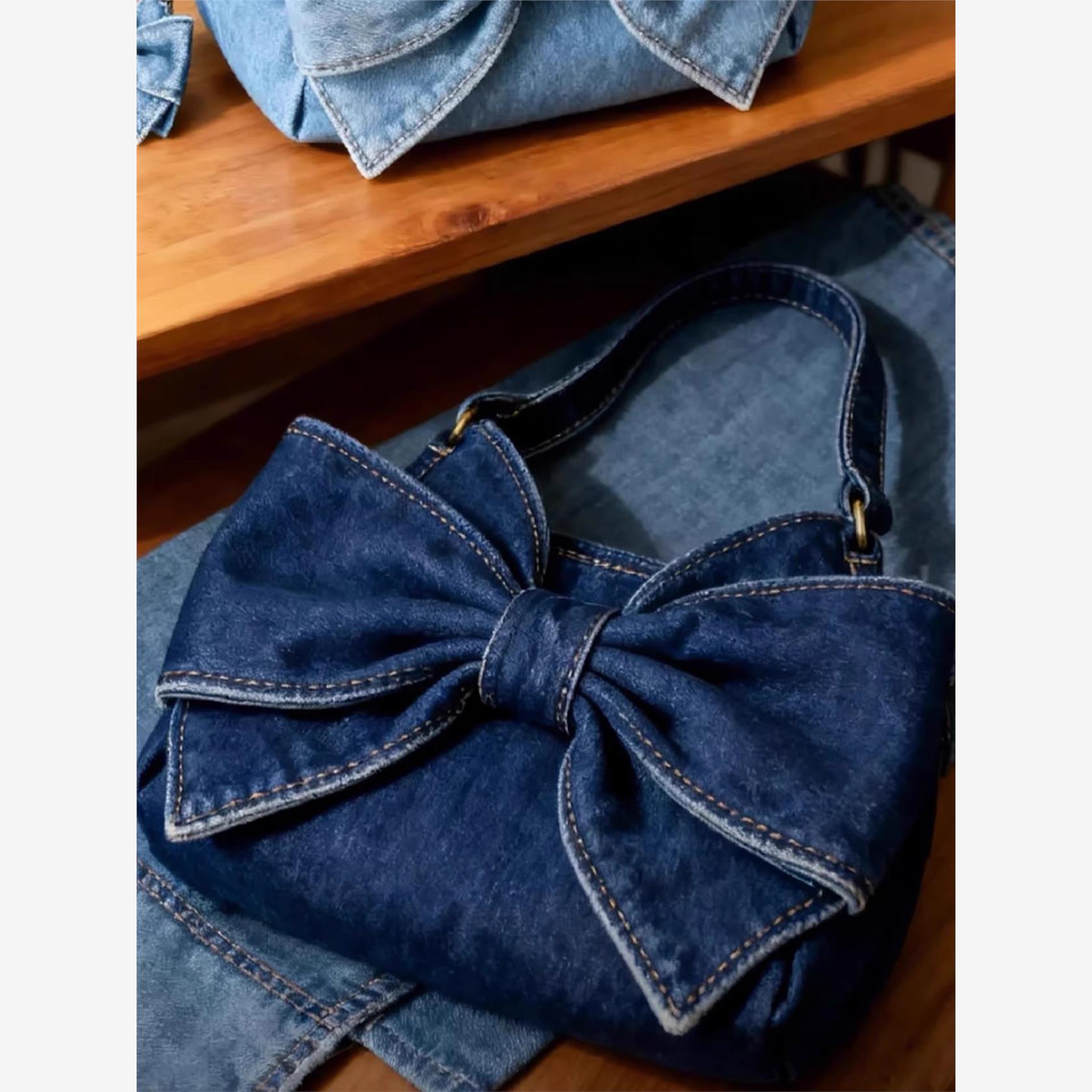 Large-Capacity Denim Crossbody Bag With Bow