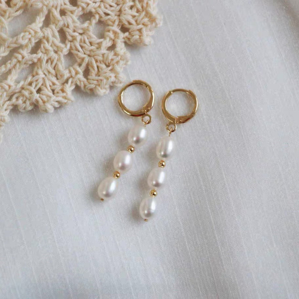 Womens Natural Freshwater Pearl Earrings