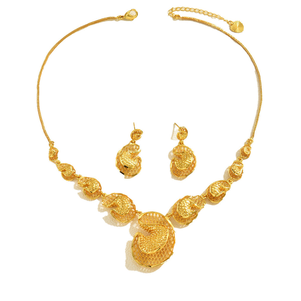 Hot Selling Cross-border European American Women 2Pcs Jewelry Set, Niche Electroplated Gold Metal Design, Light Luxury Matching Necklace & Earrings For Ladies