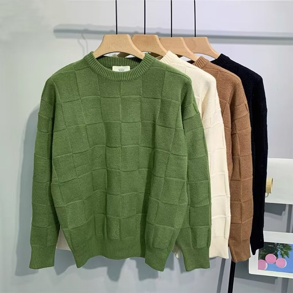 Laid-back Solid-color Checkerboard Knit Sweater