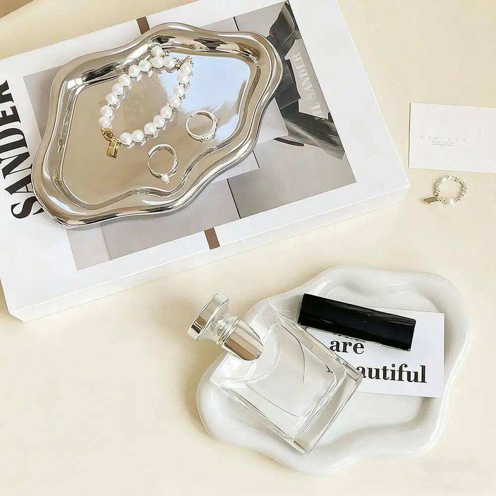 Simple Stylish Cloud Ceramic Jewelry Storage