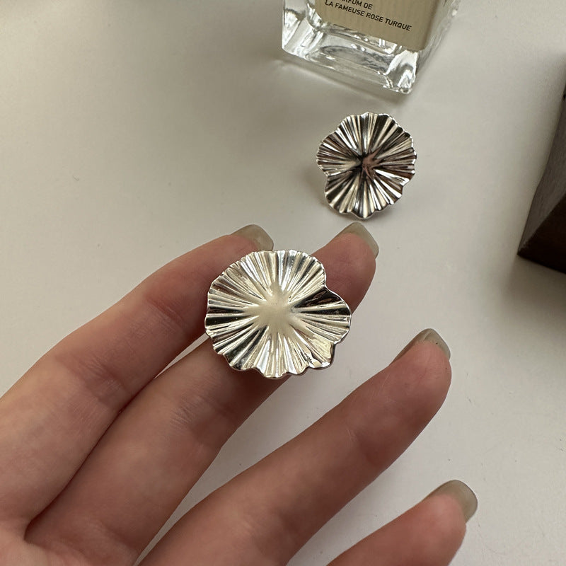 S925 Korean Heavy-duty Flower Earrings