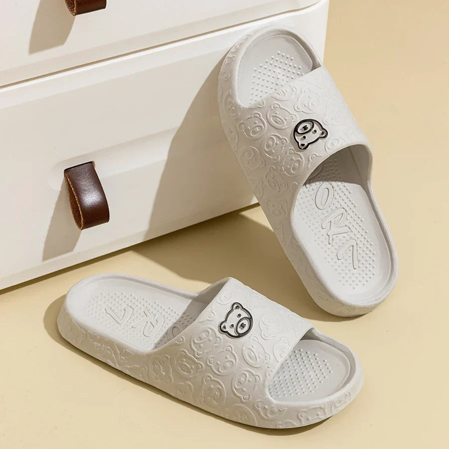 Summer Fashion Men's Slippers Printting Little Bear Sandals Indoor Bathroom Non-slip Soft Women Dormitory Casual Shoes Couple