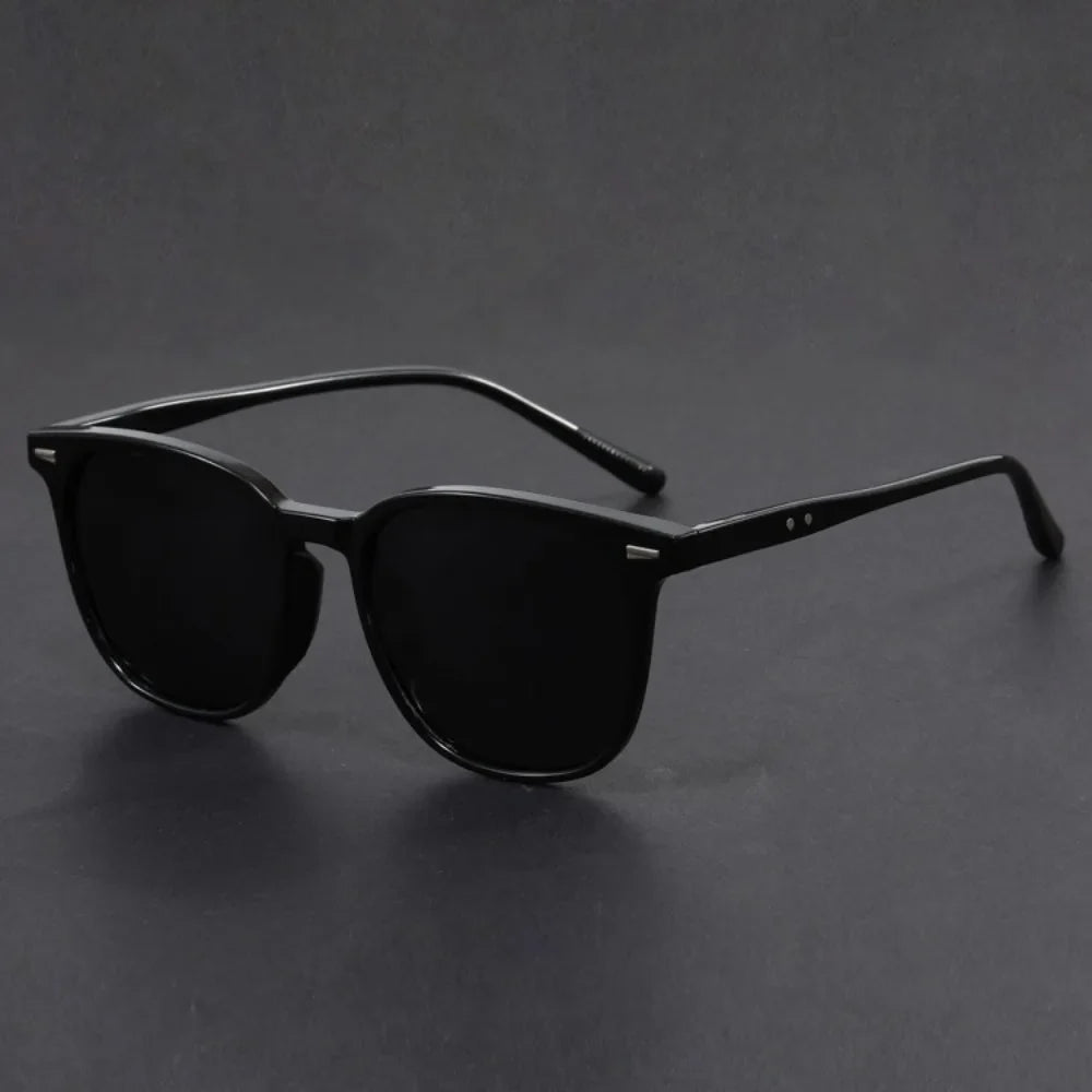 Male and female ultralight round sunglasses driving fishing UV polarized fashion glasses
