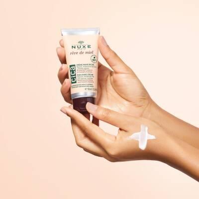 Nuxe Reve De Miel: Intensive Honey Hand Cream for Dry, Damaged Skin | Repairing & Moisturizing with Centella Asiatica