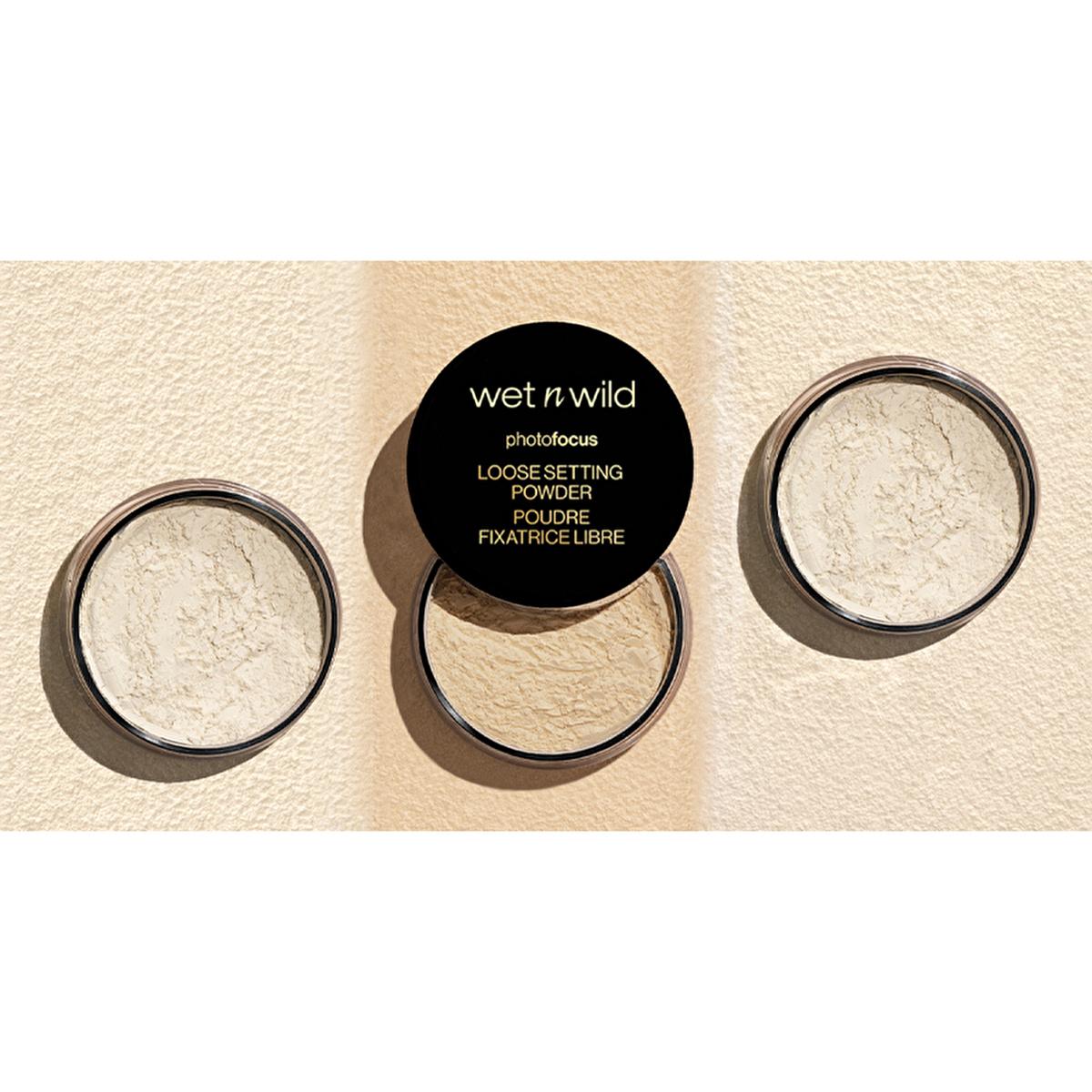 wet n wild Loose Setting Powder - Translucent, Matte Finish Makeup for Long-Lasting Wear