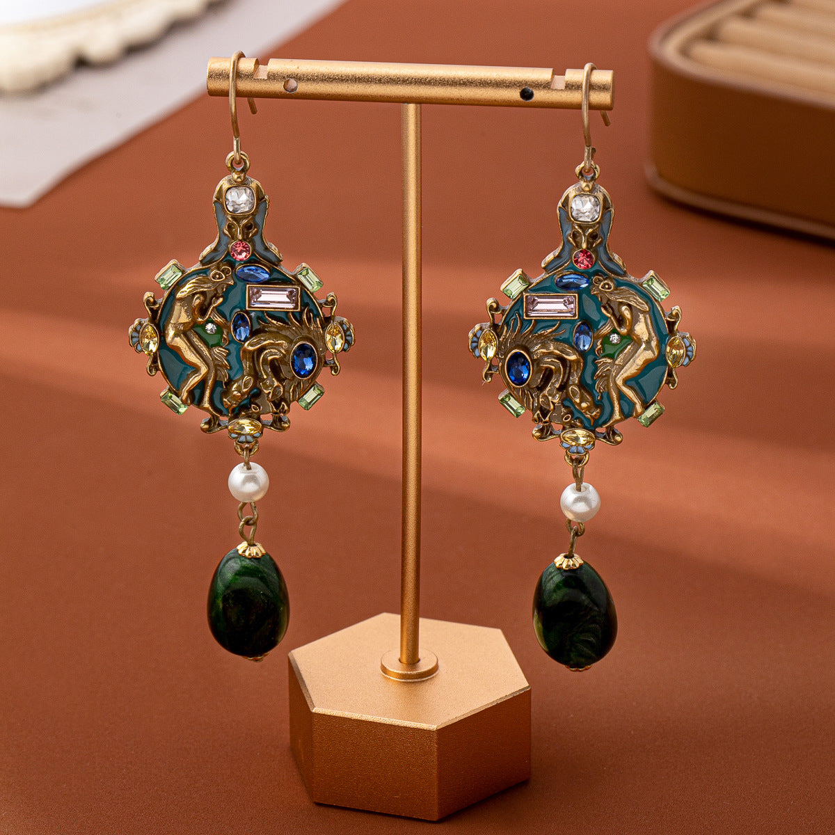 Portrait-pattern Pearl Enamel Gemstone Earrings