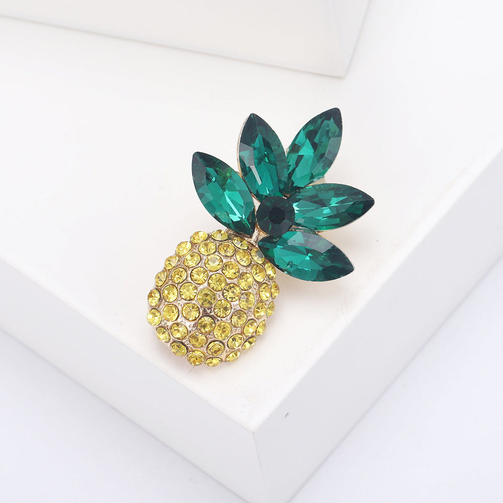 New Arrival Fresh And Elegant Alloy Rhinestone Pineapple Brooch