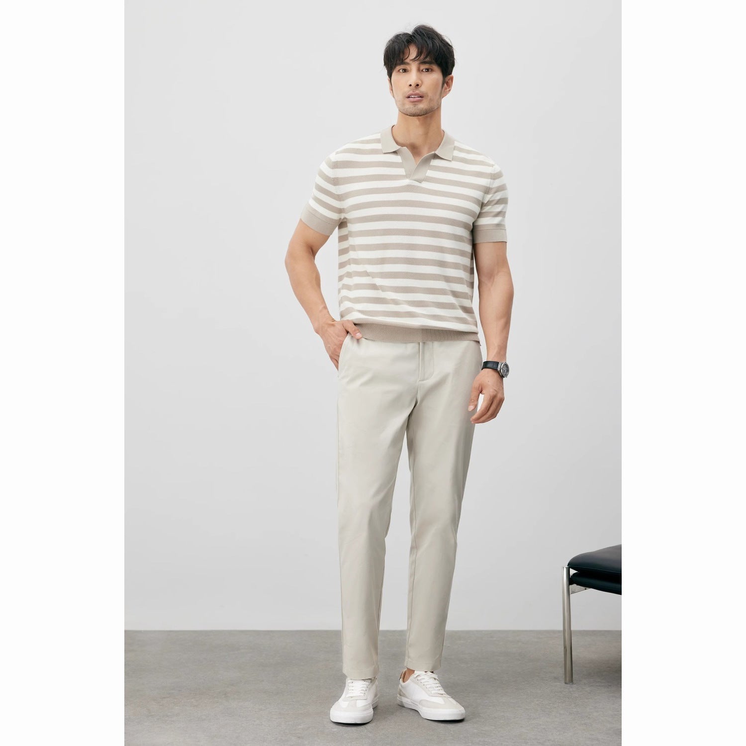 Summer New Ice Silk Short Sleeve Knitted Men's V-neck Lapel Slim