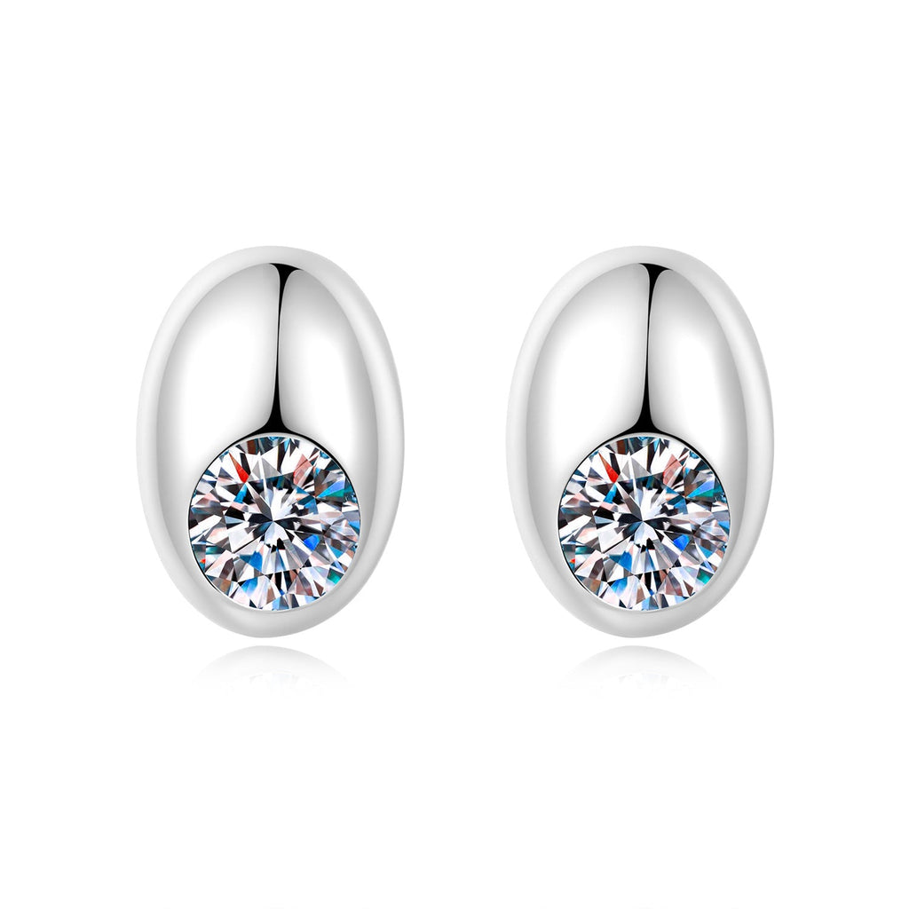 S925 Sterling Silver Oval Stud Earrings With A Single Moissanite Diamond