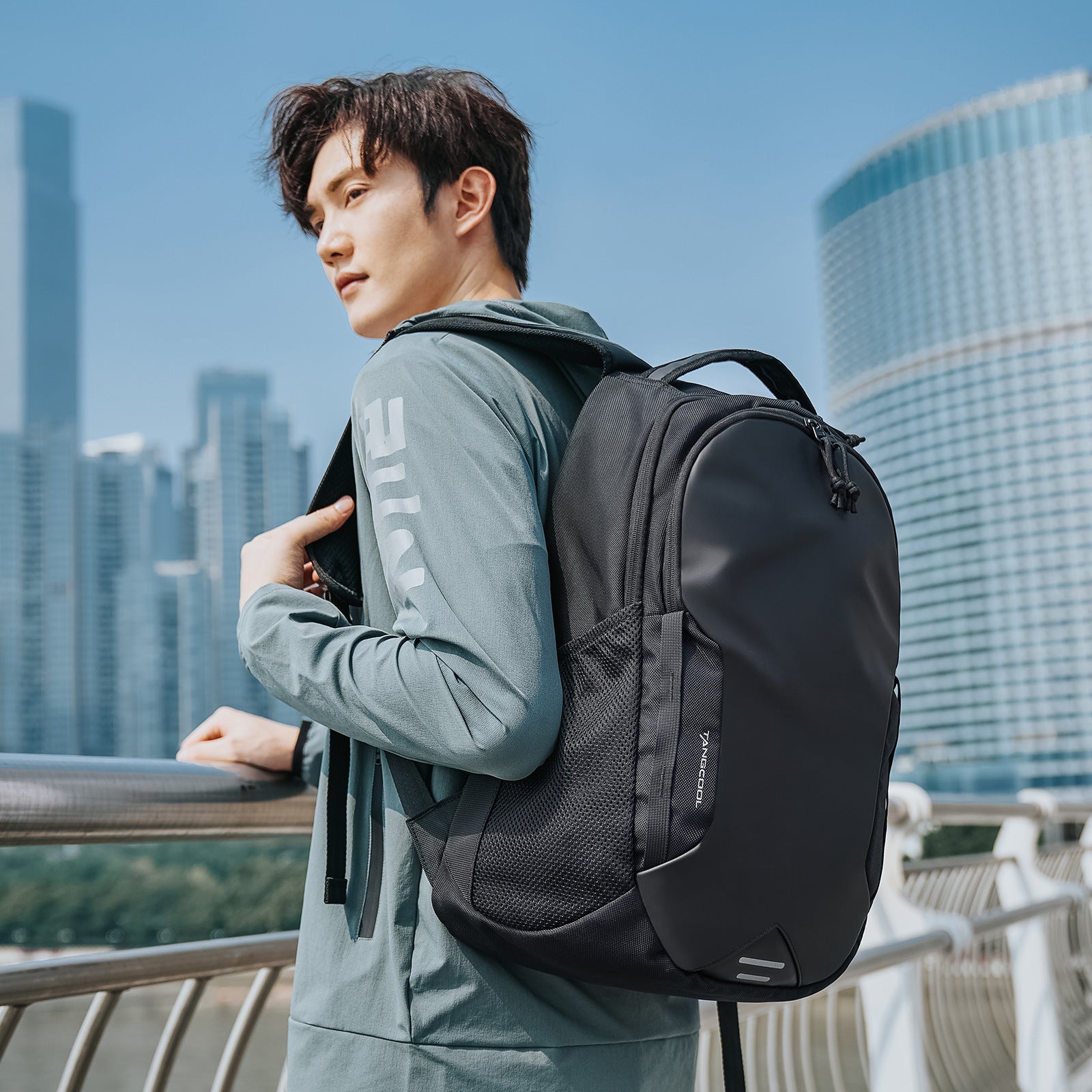 Stylish Versatile Male Commuter Backpack