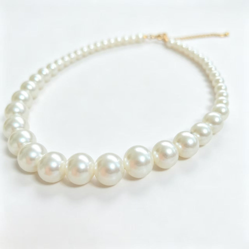 Retro Minimalist Chic French-style Faux Pearl Necklace