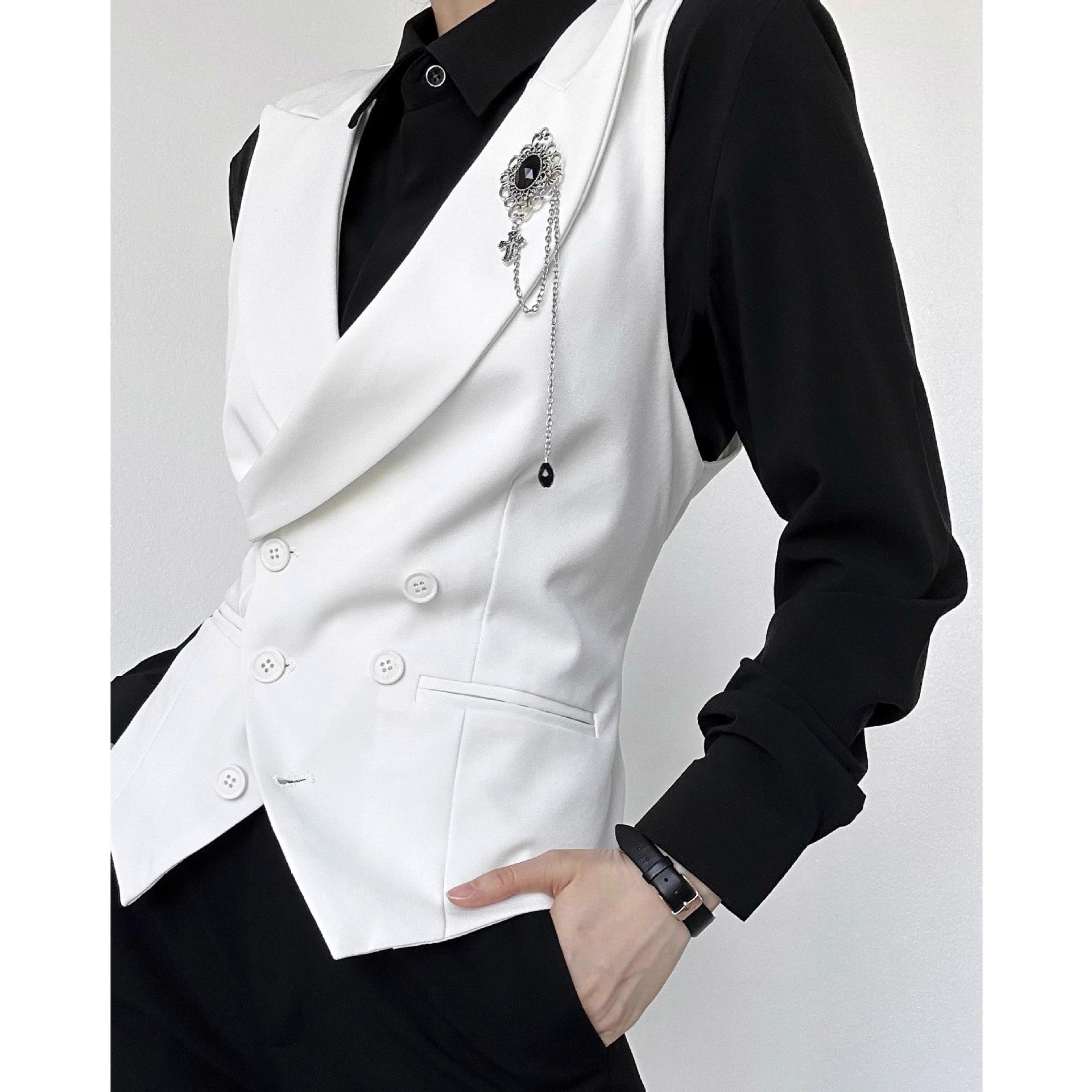 Women's Suit Vest For Young Women White Slim-fit Versatile And Exudes A Premium Sophisticated Vibe