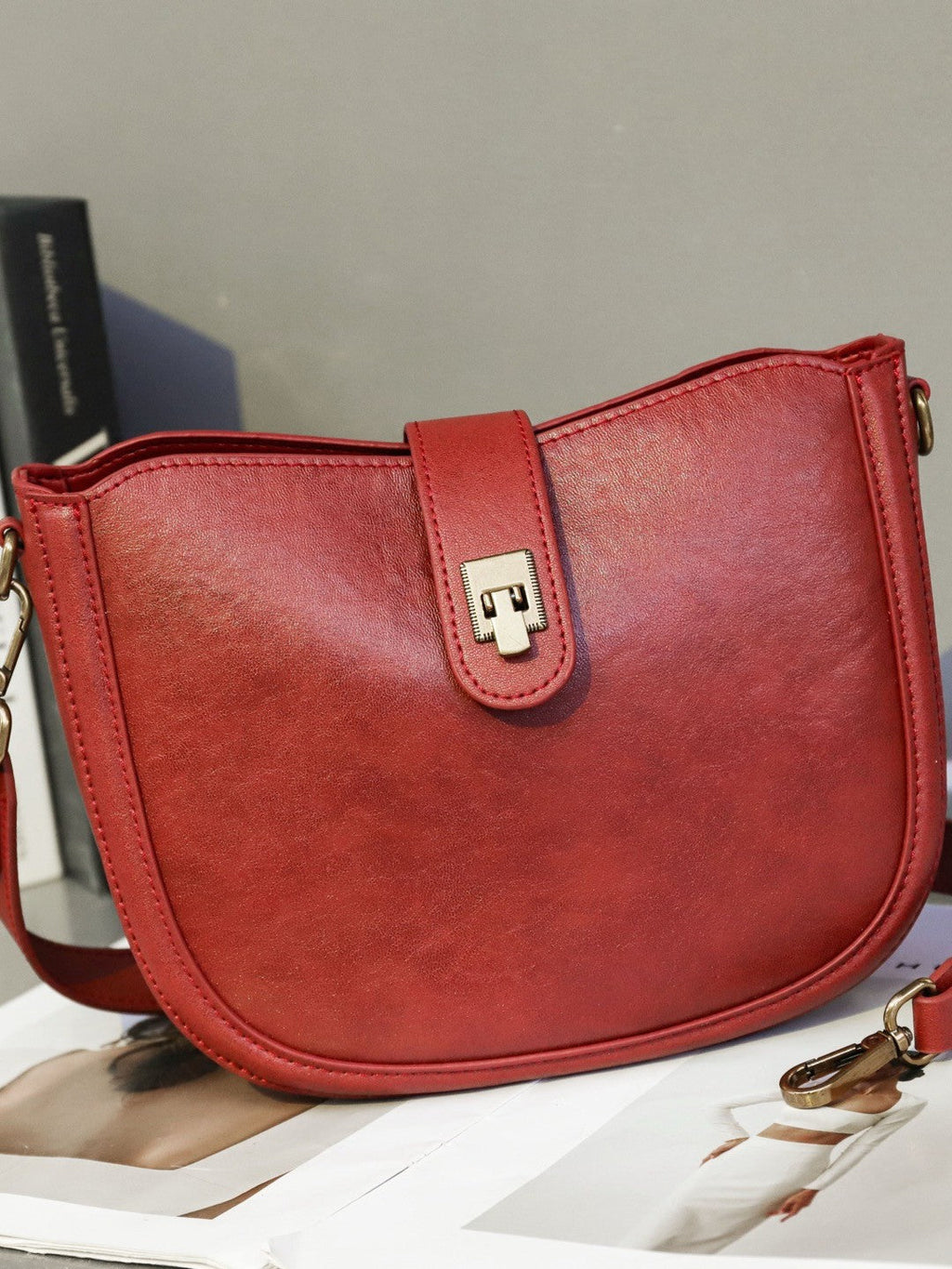 Genuine Leather Women's Bag, Top-layer Cowhide Saddle Bag, High-end Feel Genuine Leather Single Shoulder Half-moon Bag, Commuter Crossbody