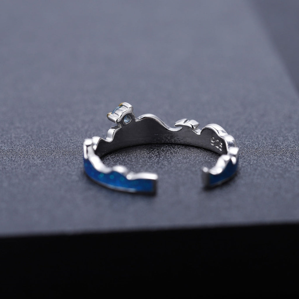 925 Silver Ring Inlaid With Swiss Blue Topaz Exuding Elegance And Sophistication